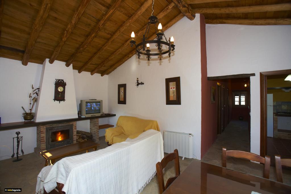 Hotel Enrique Calvillo El Bosque Ruang foto