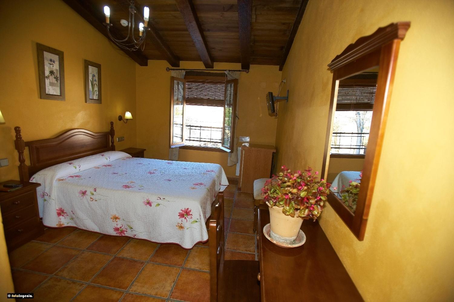 Hotel Enrique Calvillo El Bosque Bagian luar foto