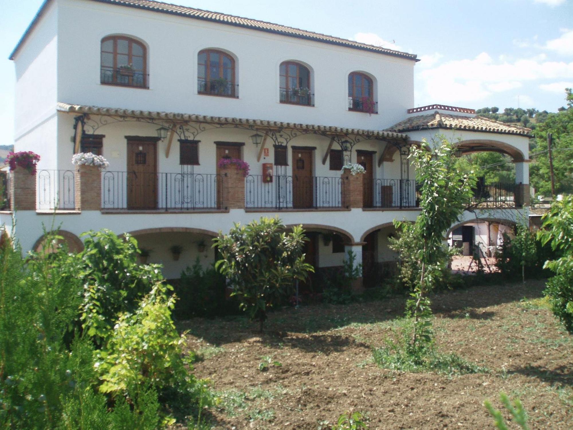 Hotel Enrique Calvillo El Bosque Bagian luar foto