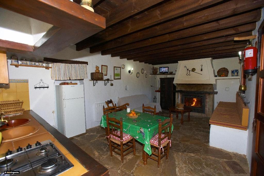 Hotel Enrique Calvillo El Bosque Ruang foto