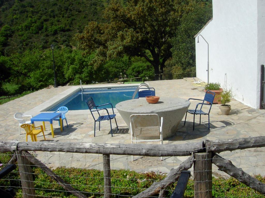 Hotel Enrique Calvillo El Bosque Bagian luar foto
